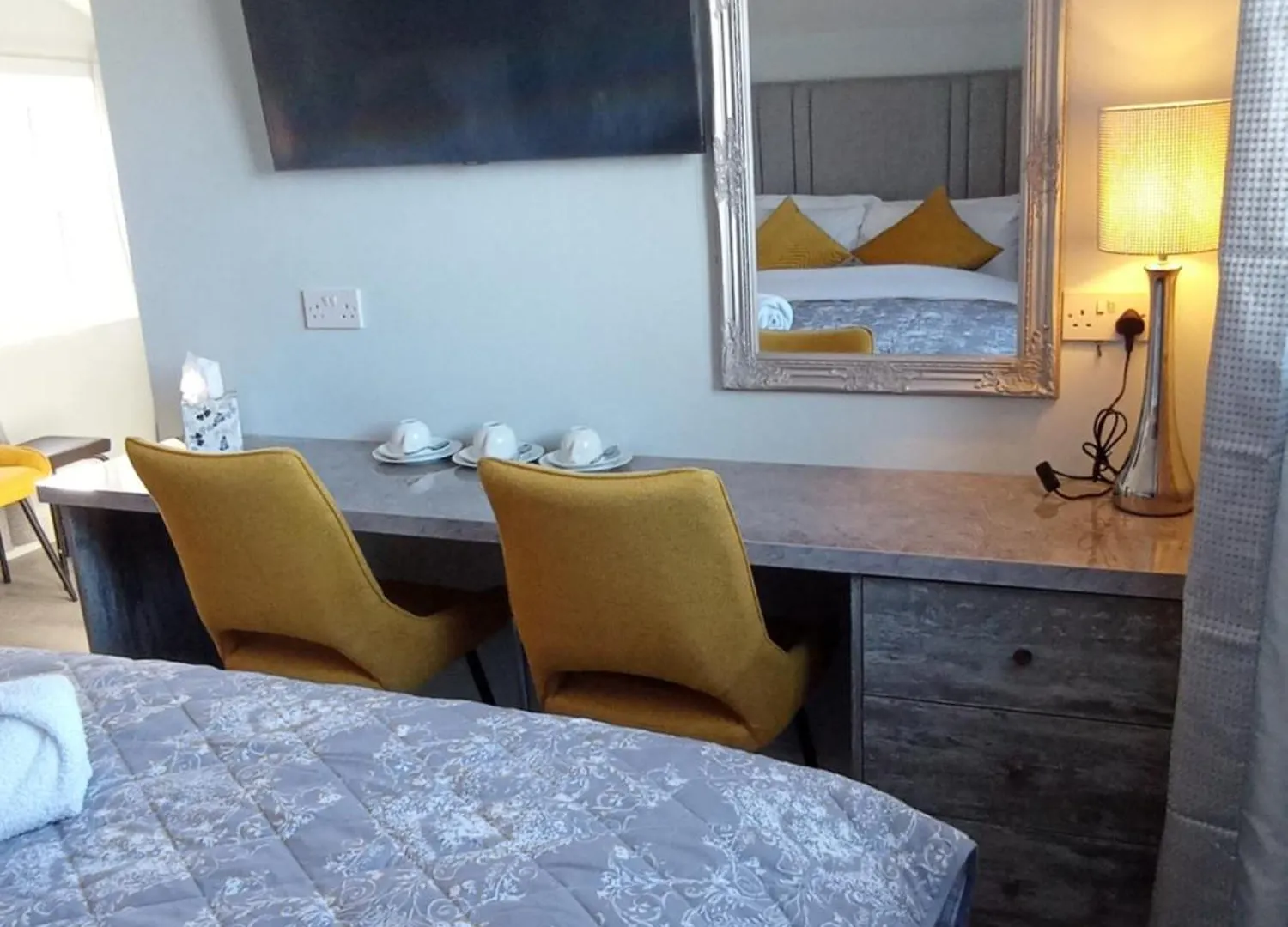 Tiernan'S Luxury Triple Room Ensuite Charlestown Apartment
